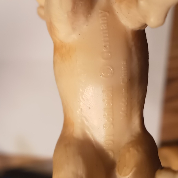 01 Schleich Dog Yellow Golden Labrador 2001 Figure Retired - Picture 3 of 5